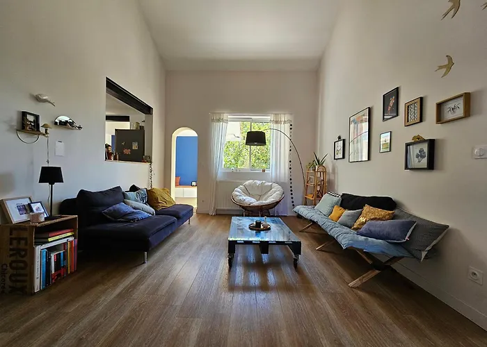 Maison De Avec Piscine 度假居